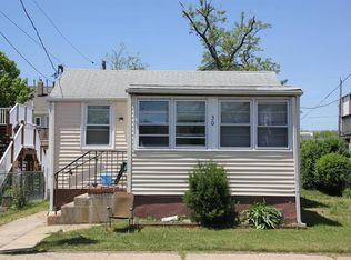 30 Waterwitch Ave, Highlands, NJ 07732