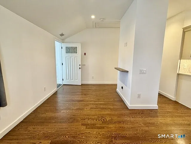 10 Wells Ave #B — Photo 5