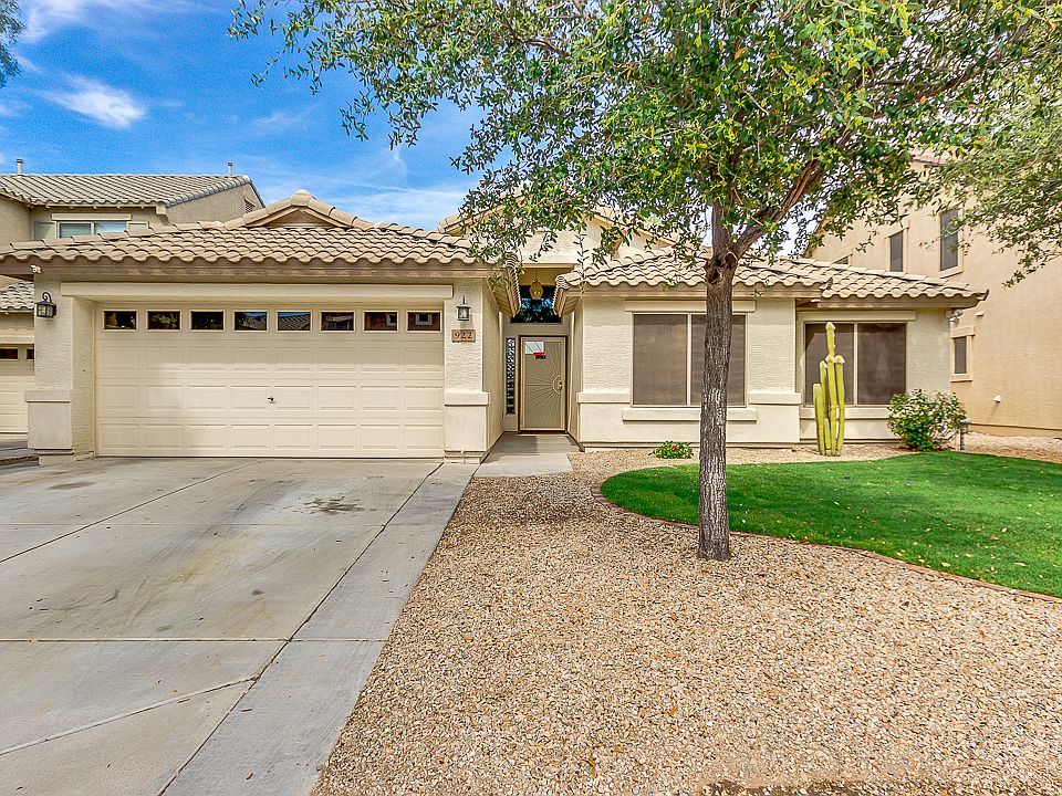 1st image of 922 E Penny Ln