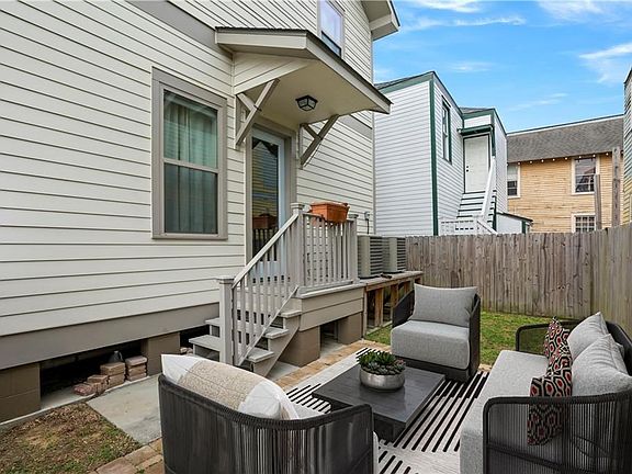 4th image of 2401 Soniat St