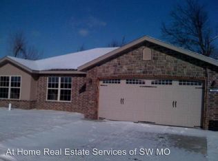 3205 W Sexton St, Springfield, MO 65810