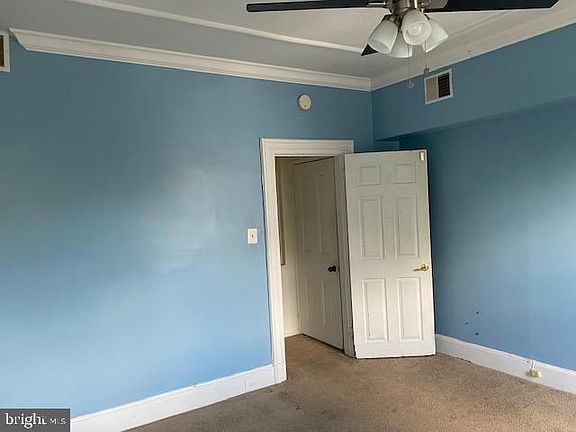 3rd image of 2348 Christian St Floor 2