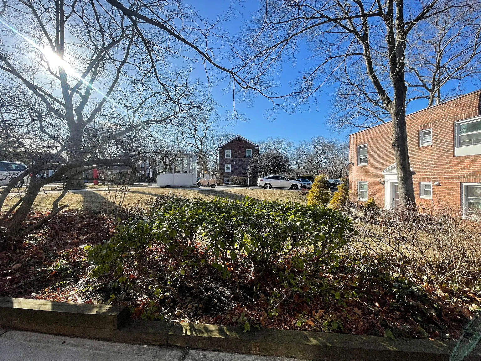 14715 Village Rd — Photo 2