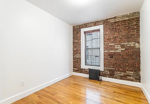 3rd image of 435 Grand Ave APT 1D