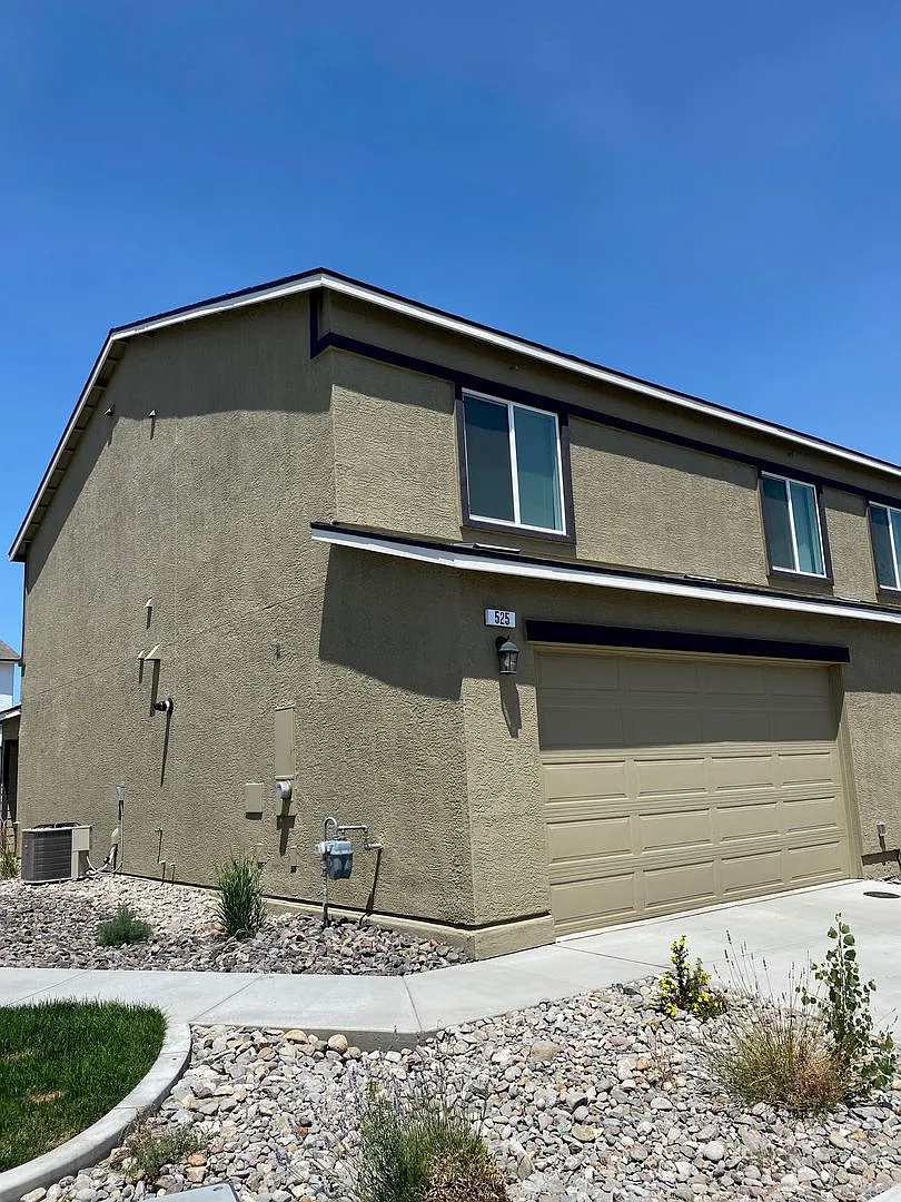 Building Photo - 525 Autumn Breeze Cir
