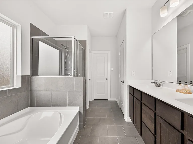 6803 Alamitos Ct — Photo 25