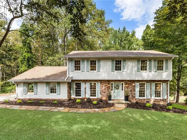 1130 Orchard Way, Roswell, GA 30075