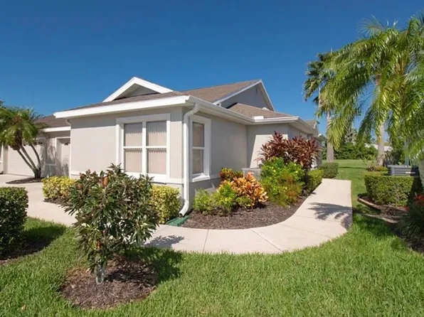 1608 Fairway Oaks Dr, Palmetto, FL 34221