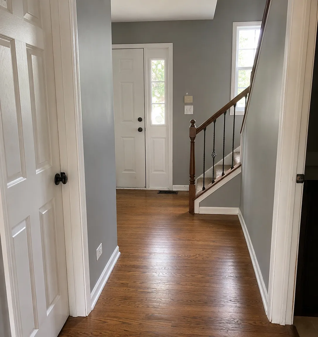 4 bed, 2.5 bath, 2100 sqft, $3,299 — Photo 2