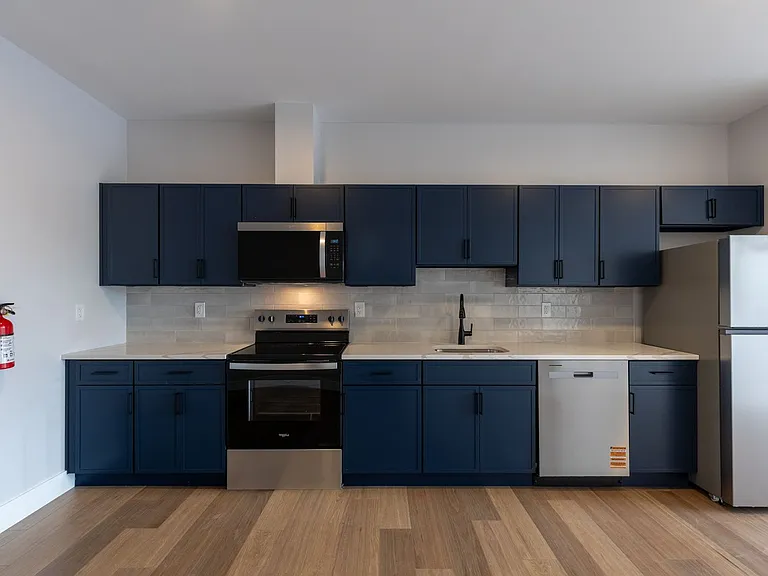 213 French St — Photo 23
