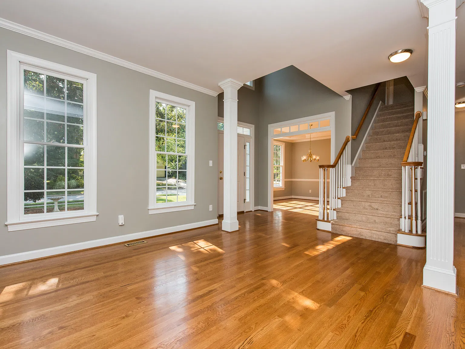 4 bed, 2.5 bath, 2450 sqft, $3,000 — Photo 4