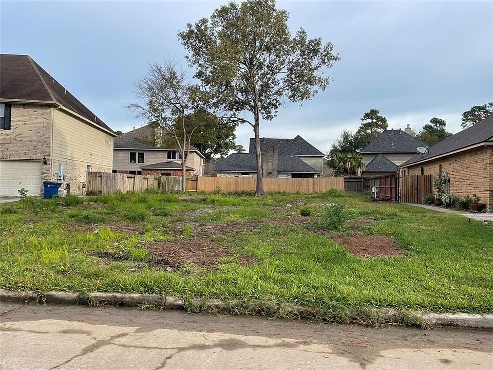 1st image of 8519 Cross Country Dr