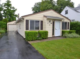 17 Brett Rd, Rochester, NY 14609