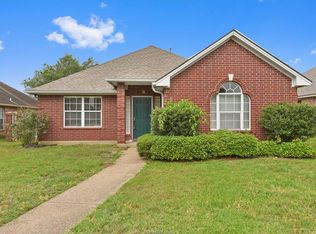 2400 Carnation Ct, College Station, TX 77840