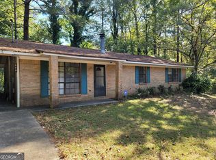135 Fairview Dr, Stockbridge, GA 30281