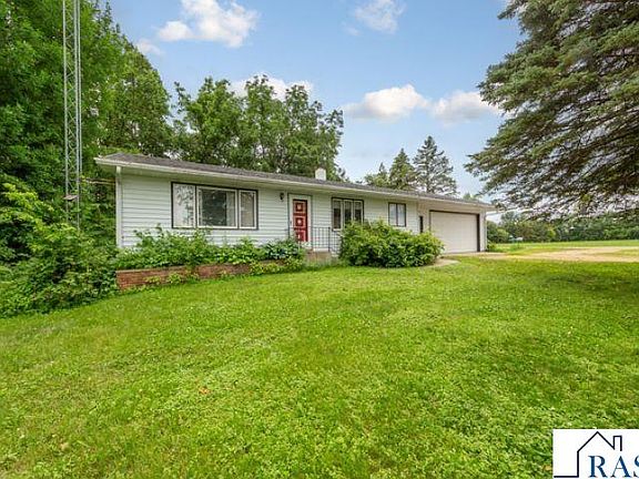 3rd image of 52621 Valley View Cir