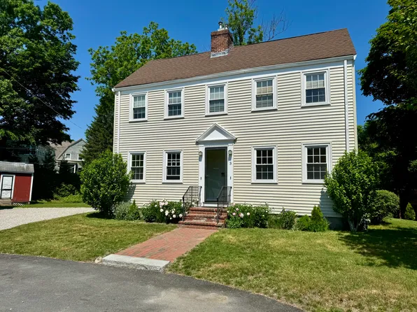 3 Forget Me Not Ln #1, Hingham, MA 02043