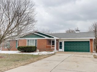 S67W14577 Janesville Rd, Muskego, WI 53150