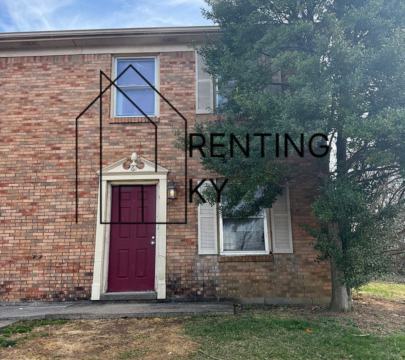 1st image of 1661 Foxhaven Dr #6