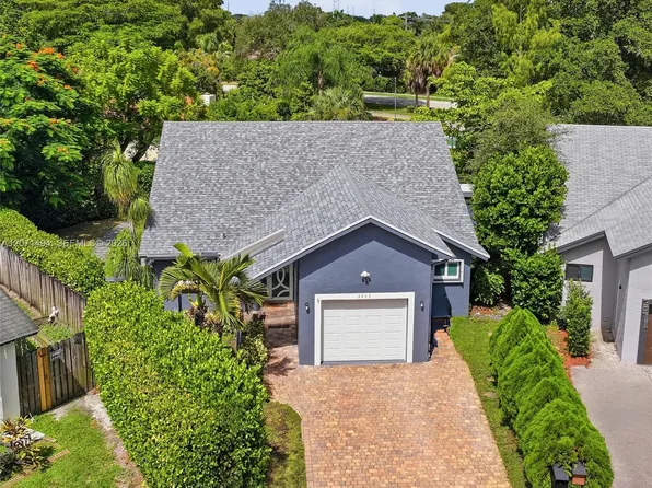3913 NW 72nd Ln, Coral Springs, FL 33065