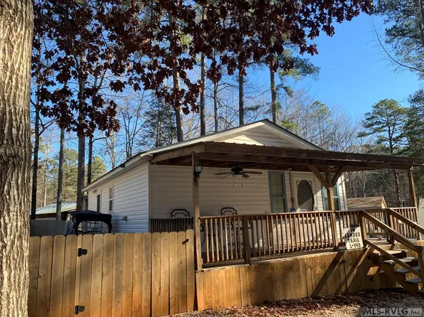 14 Lumber Trl, Bracey, VA 23919