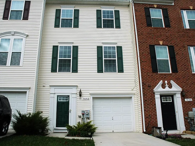 7652 Timbercross Ln — Photo 1