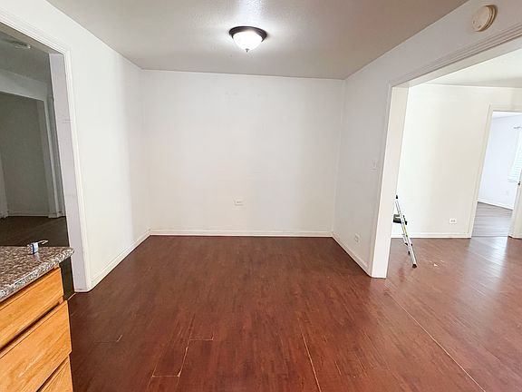 4th image of 3822 Haywood St