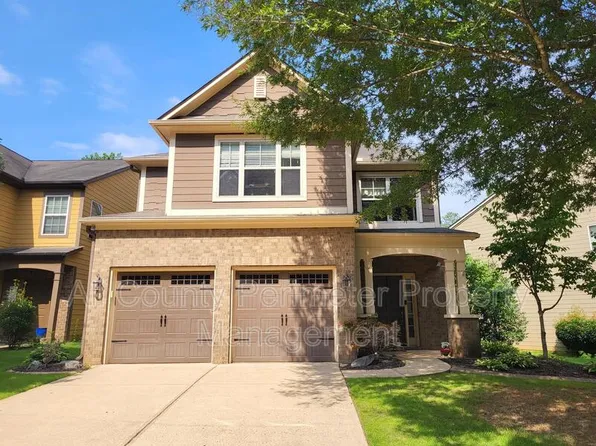 915 Silver Lake Dr, Acworth, GA 30102