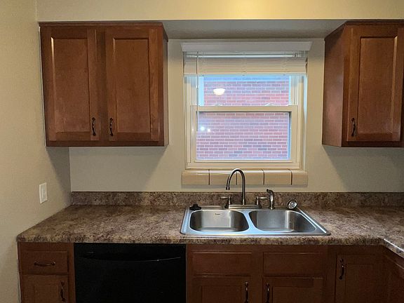 4th image of 604-2 Morgantown Ave