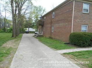 130 Macey Blvd APT 1, Versailles, KY 40383