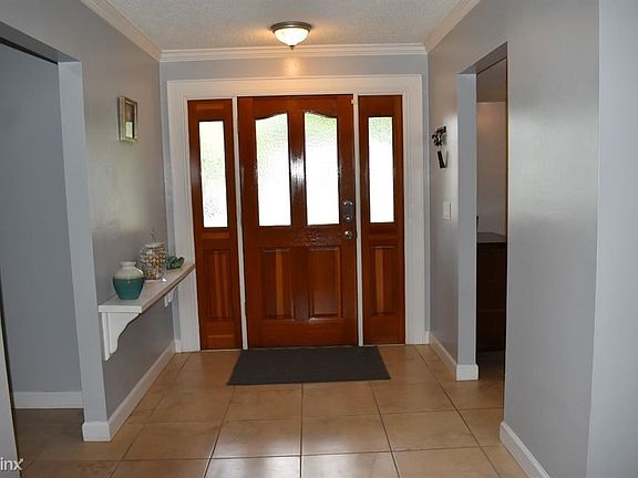 4th image of 14305R Capitol Dr