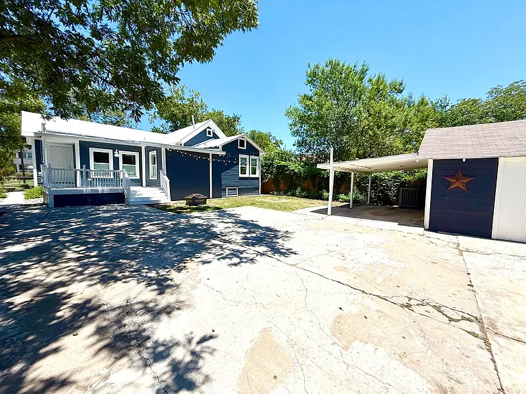 804 Dawson St — Photo 38