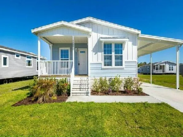 2505 E Bay Dr Lot 64, Largo, FL 33771