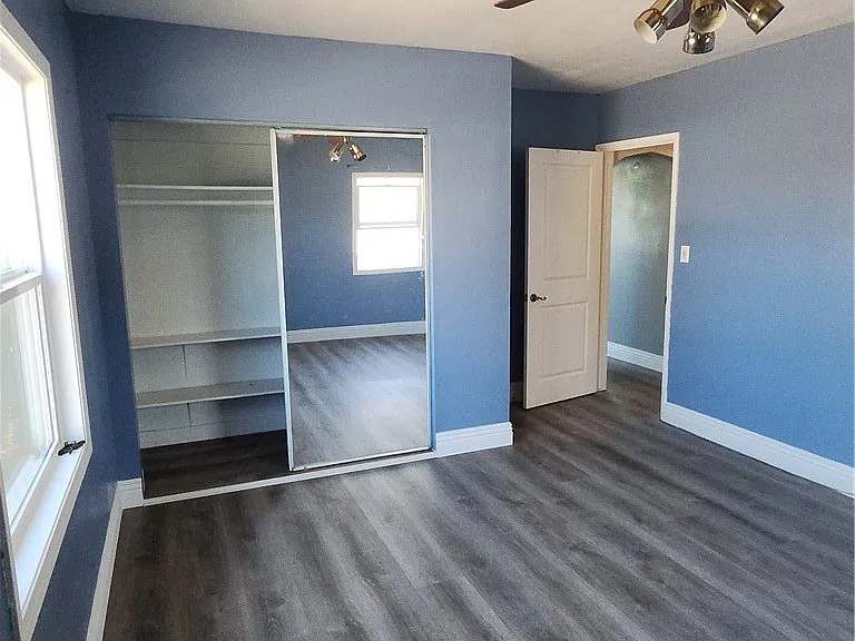 858 S Riverside Ave — Photo 9