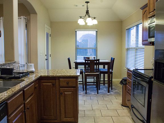 3rd image of 3070 N Azure Ave