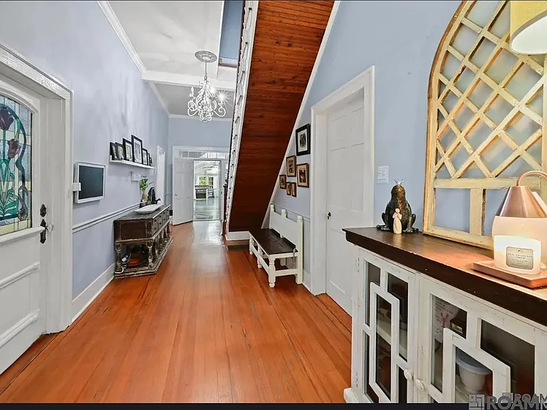 3222 College St — Photo 3