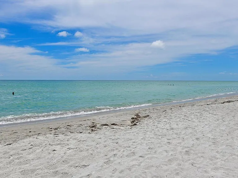 2425 Gulf Of Mexico Dr #7F — Photo 46