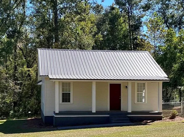 997 Butter And Egg Rd, Troy, AL 36081