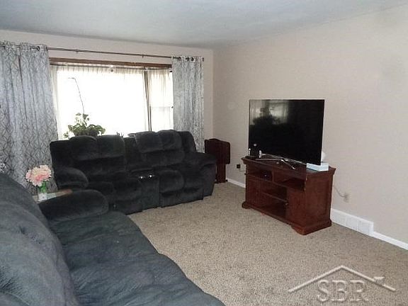 5th image of 5326 Constance Dr