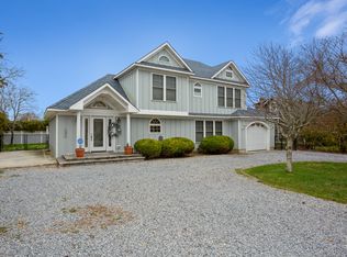 (Undisclosed Address), Southampton, NY 11968