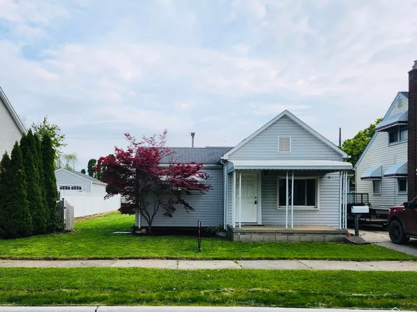1416 Maple St, Wyandotte, MI 48192