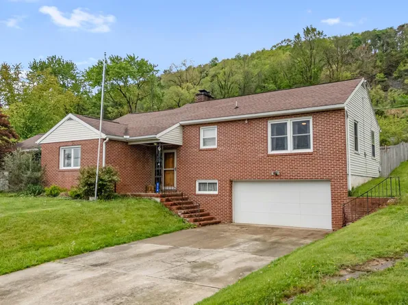 514 E Guardlock Dr, Lock Haven, PA 17745