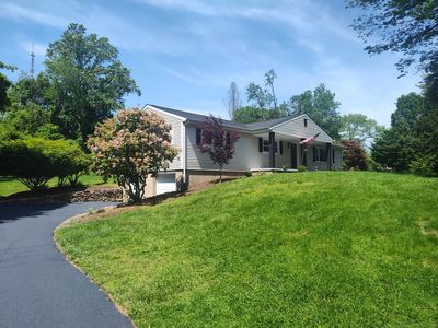 279 Beacon Hill Road, Trumbull, CT, 06611