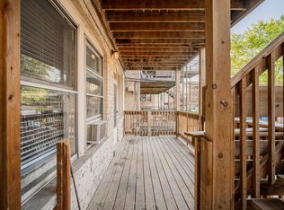 639 W Buckingham Pl #6472, Chicago, IL 60657