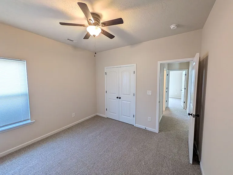 859 Westlawn Dr — Photo 18