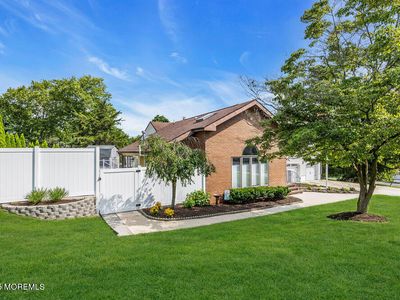35 Michael Drive, Middletown, NJ, 07748