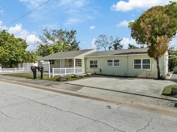 241 148th Ave N, Madeira Beach, FL 33708