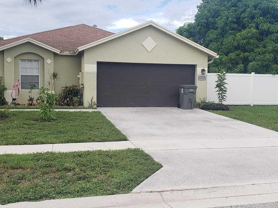 1st image of 5933 Azalea Circle