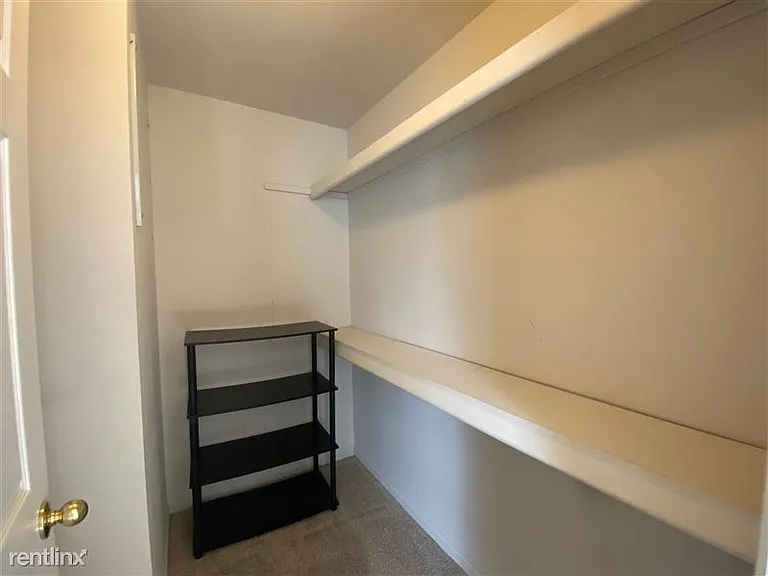 6710 Summerdale Ct E — Photo 27
