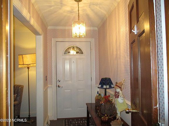 2nd image of 3402 Crestwood Drive